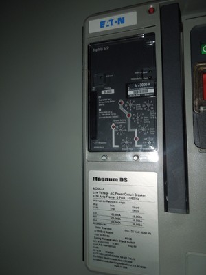 Eaton Cutler-Hammer 3000A 3ph 600V (2) MDSC32 w/ LSIG Transfer Switch 3R Surplus