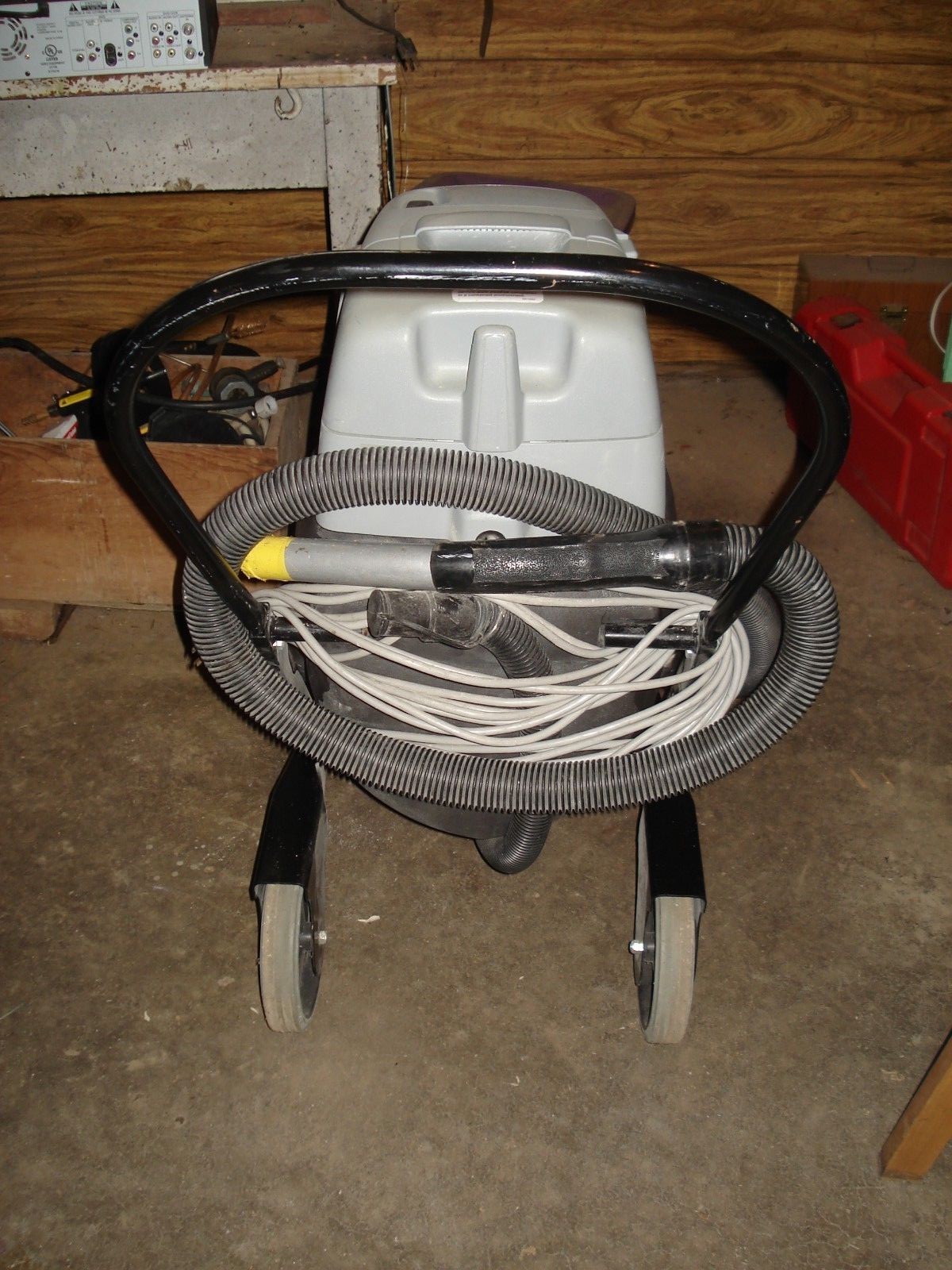 Nilfisk advance sprite vacuum , Asbestos , clean room , HEPA vac