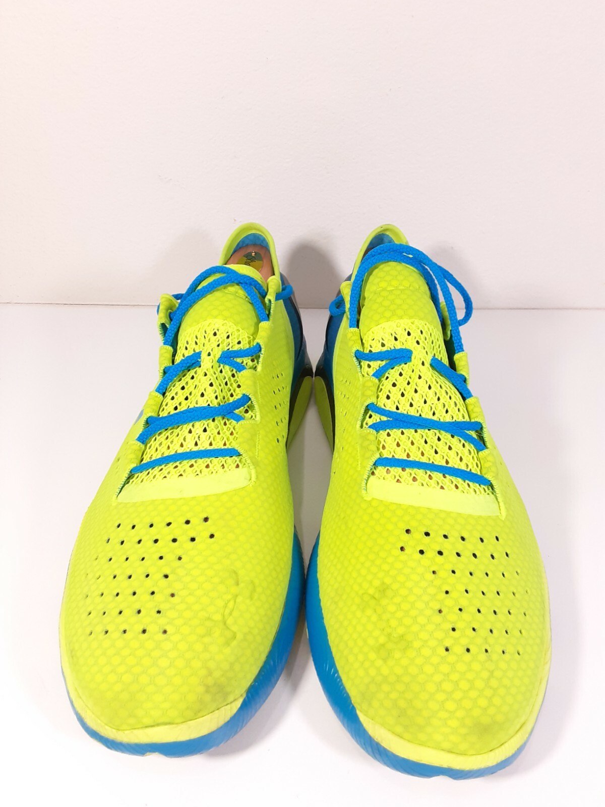 UNDER ARMOUR MENS ATHLETIC SHOES 