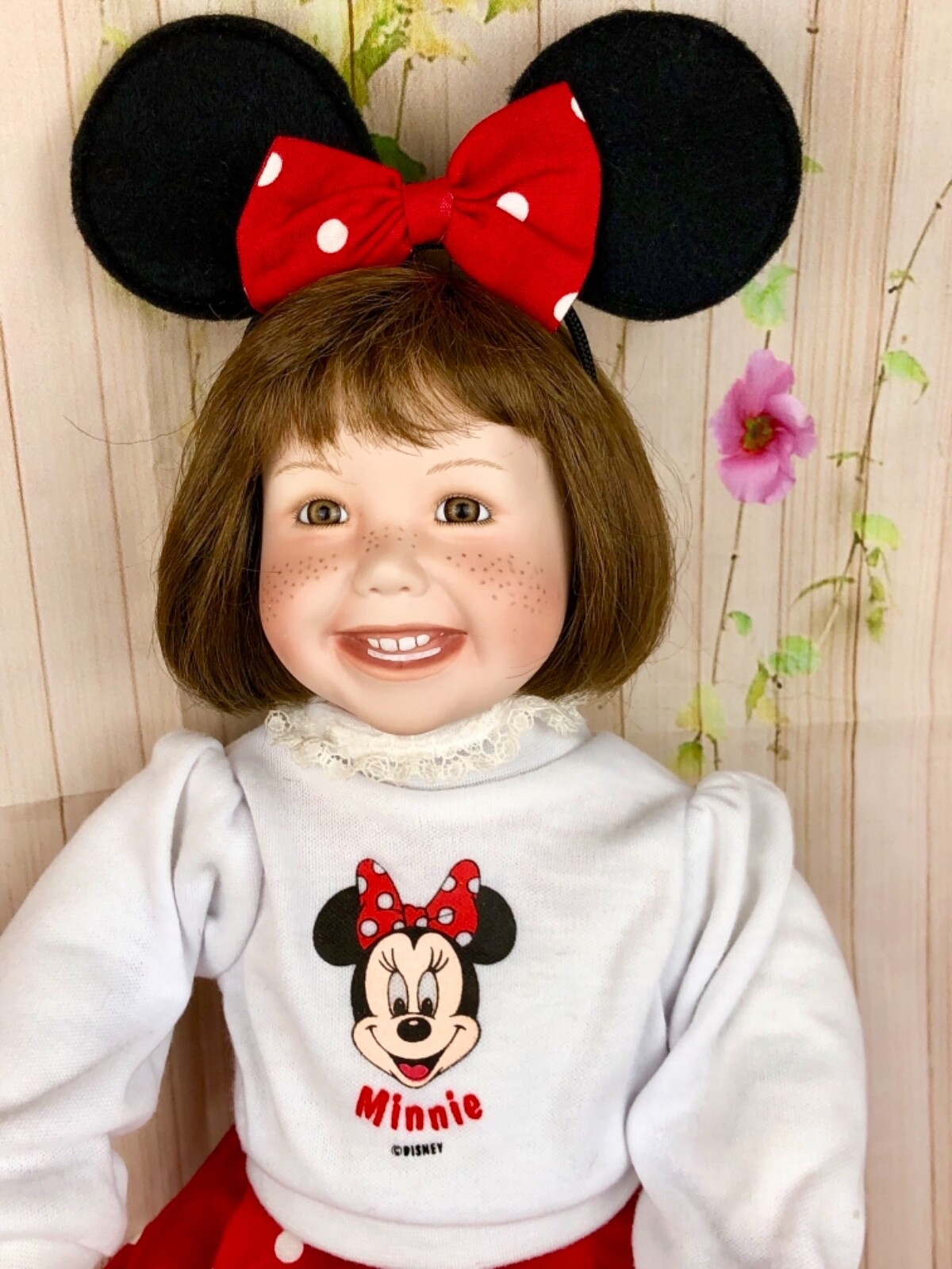 Ashton Drake 1997 Titus Towescu Disney Girl Mouseketeer Porcelain Doll