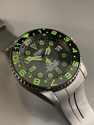 Pre-owned Seiko Custom  Nh35 Mod "riddler" - Custom Hand Painted Dial + Insert