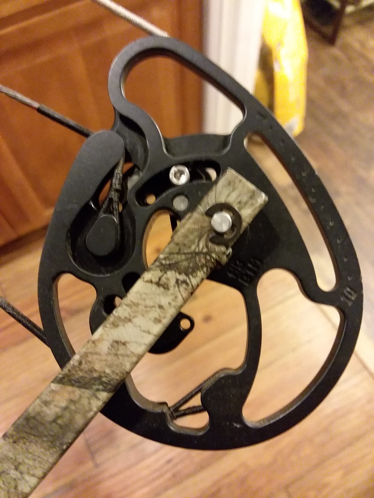 bowtech heartbreaker RH 50lb 25-29