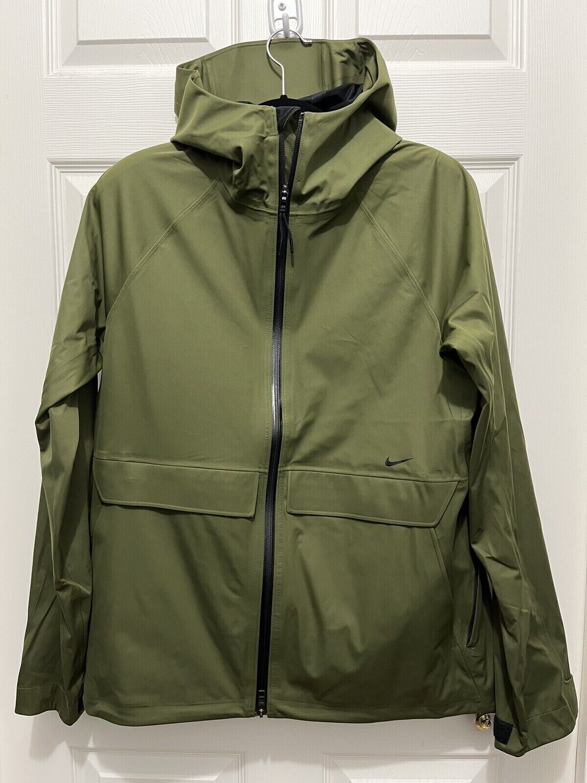 Nike Storm-Fit ADV A.P.S Fitness Jacket Rough Green Men’s Sz XL DQ6640-326 $250 Nike Storm-Fit ADV A.P.S Fitness Jacket Rough Green Men’s Sz XL DQ6640-326 $250