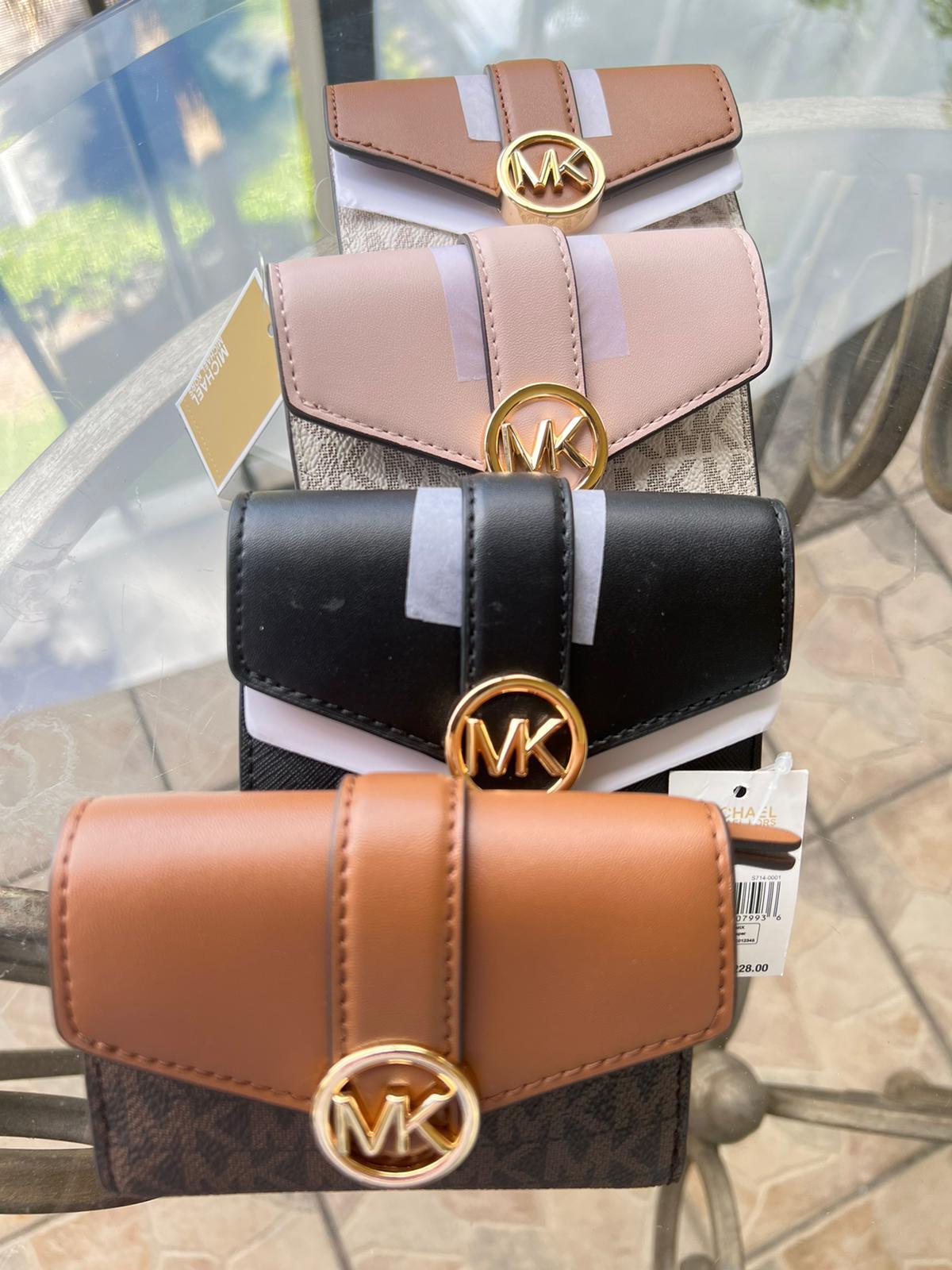★MICHAEL KORS★CARMEN MD FLAP WALLET 三つ折り財布 Michael Kors】CARMEN MD FLAP 三つ折り財布☆ (Michael Kors