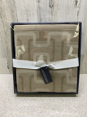 Hudson Park Lambswool Cashmere Interlocking Jacquard Throw 50x70    $430 New