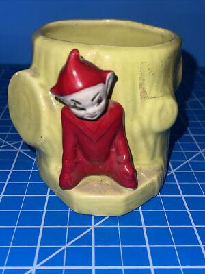 Vtg Unmarked Red Pixie Elf Leprechaun With Tree Stump Ceramic Planter