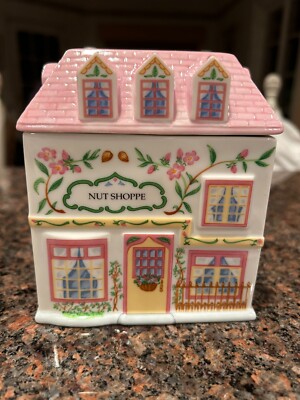 LENOX Spice Village NUT SHOPPE Canister Container 1993 with Lid NEW w/out box
