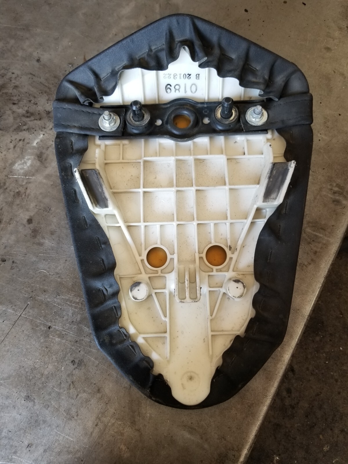 2008 ZX10R ZX10 Rear seat back passenger 08 09 10 — photo 3 of 4