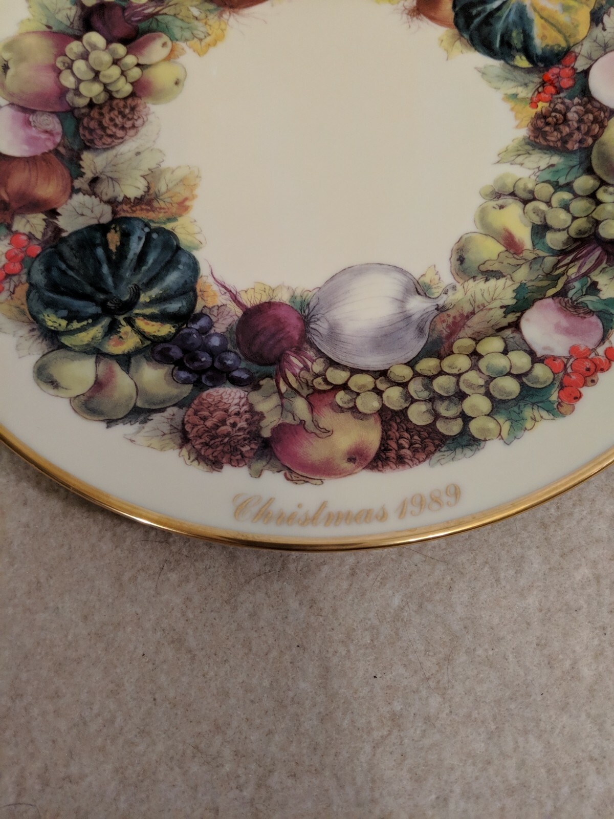 Lenox L/E Colonial Christmas Wreath Issue New York, The Ninth Colony Plate 1989