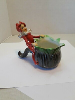 VINTAGE CERAMIC  ELF GNONE PIXIE RED OUTFIT ON GREEN PLANTER