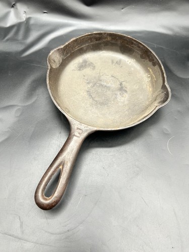 Griswold Vintage #3 Cast Iron Skillet Erie PA 709 A Large
