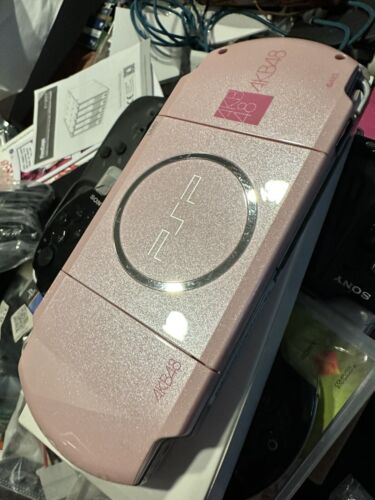 PSP 3000 AKB1/48 Premier Blossom Pink PSPl 90003 Console PSP 3000 AKB1/48 Premier Blossom Pink PSPl 90003 Console