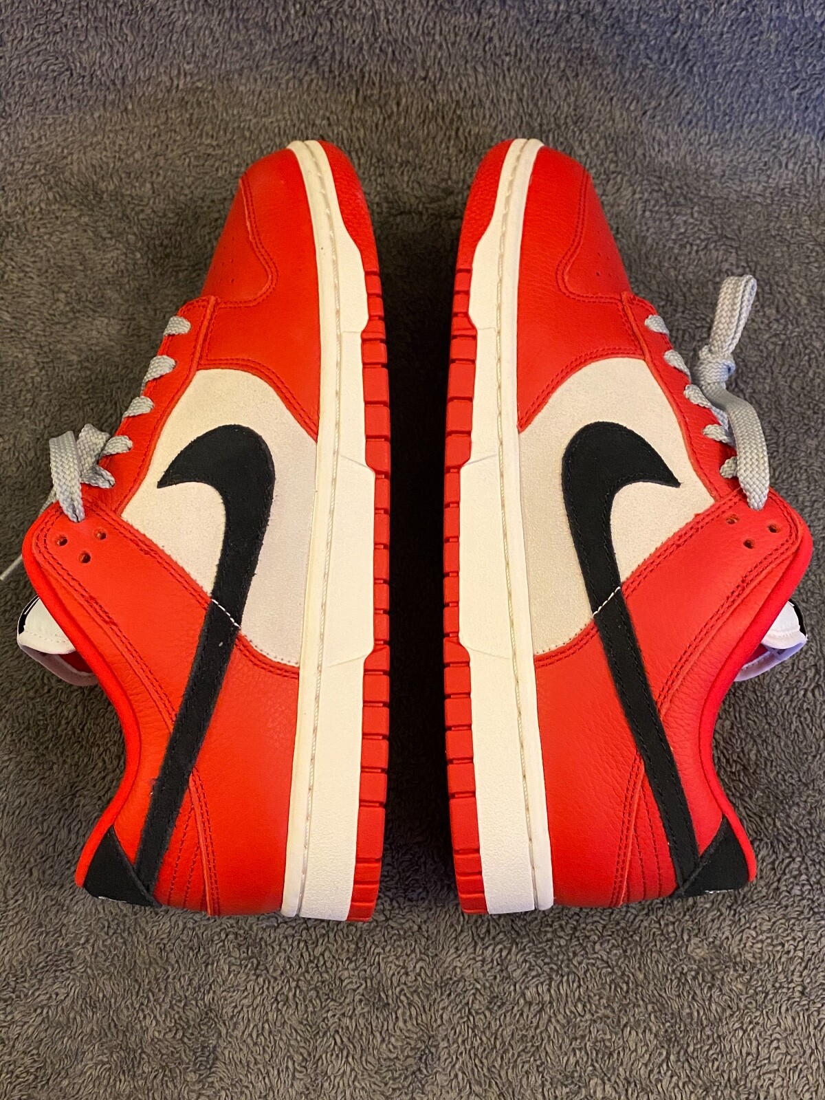 Pre-owned Nike Dunk Low 365 By You Id Chicago Red Black White Sz 9.5