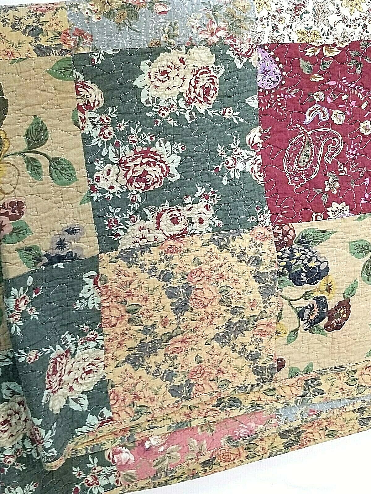 Vintage Double Sided Quilt Queen 96