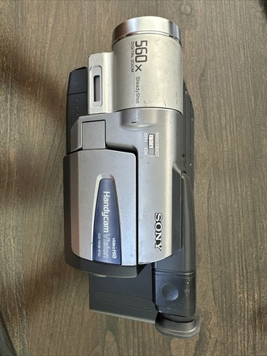 Sony Handycam CCD-TRV98 Hi-8 Analog Camcorder, Works, Battery Works, No Cords