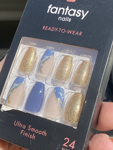 NEW Kiss FANTASY REGULAR BOBA LONG SQUARE SHAPE GLITTER 28 PRESS ON NAILS NEW