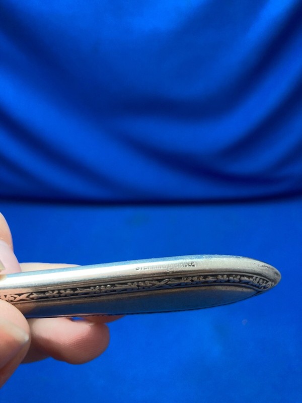 VINTAGE SHOE HORN WITH STERLING SILVER HANDLE 8 1/2&rsquo;&rsquo; - MONOGRAM &ldquo;M&rdquo;?, 2.03 ozt