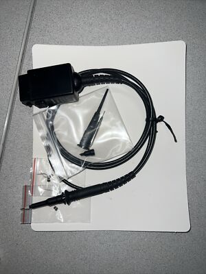New Tektronix TPP0500B Voltage Passive Probe 500 MHz 300V CAT II w/ accessories