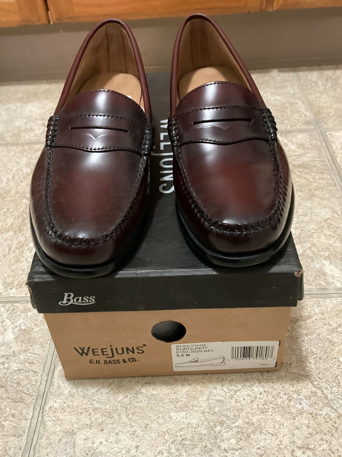 Bass Weejuns Womens Penny Loafer NEW 