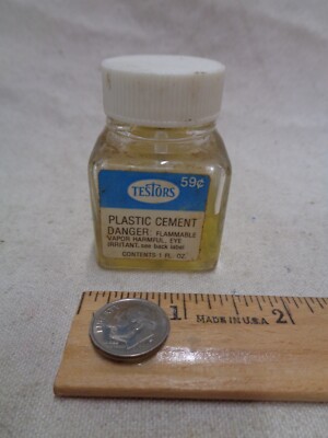 1969 1970 Testors model plastic cement '' 59 cents'' size bottle w/ brush 1971