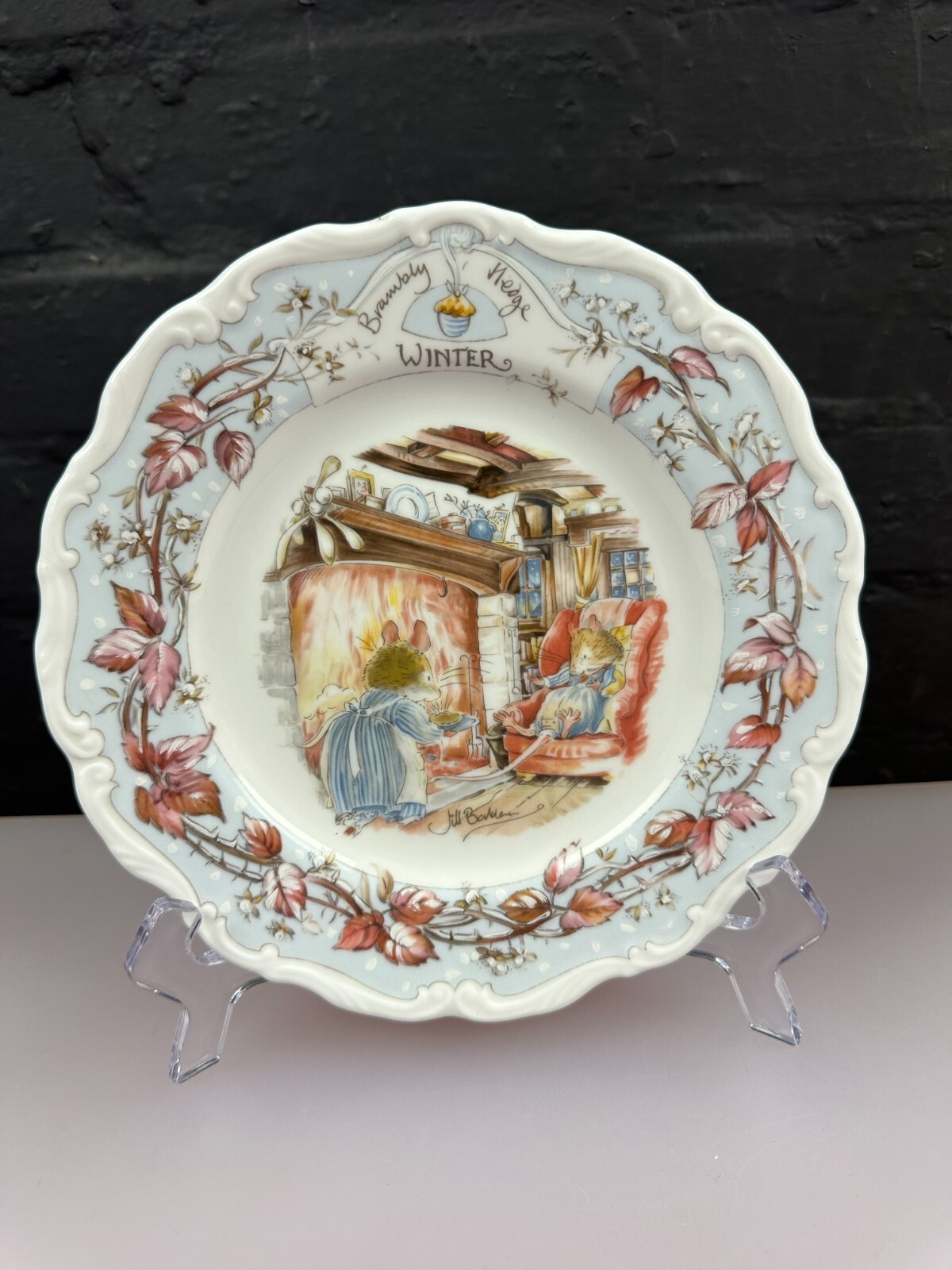 Vintage Royal Doulton Brambly Hedge Winter Salad Plate 8.25" Wide