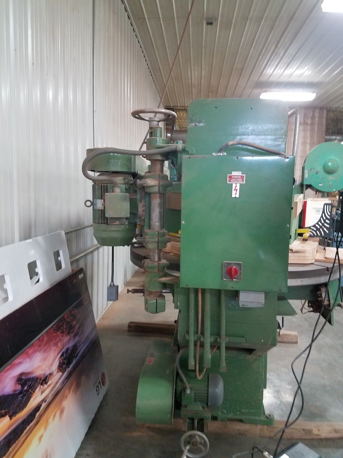 Rye Type R 80 Double Headed Automatic Wood Shaper Sander Machine No. 910/77