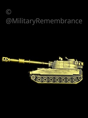 M109 Self-Propelled Howitzer Lapel Pin (V24)