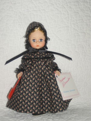 madame alexander miniature showcase