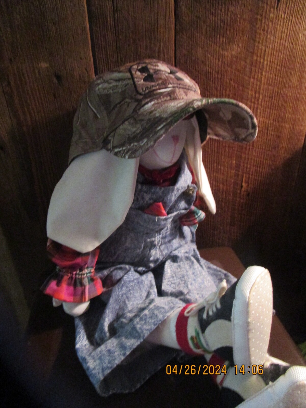 Mens Under Armour CAMO Cap stretch fit  size L/XL hat  black logo brown hunt