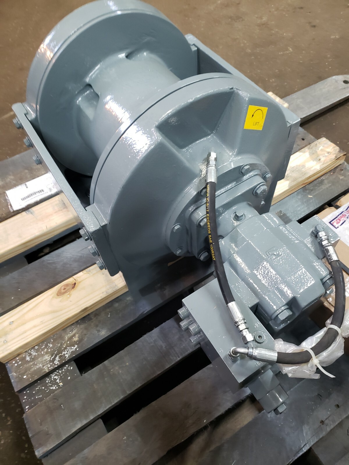 Kinematic Planetary Hydraulic Winch w/ hydraulic motor and spring applied brake
