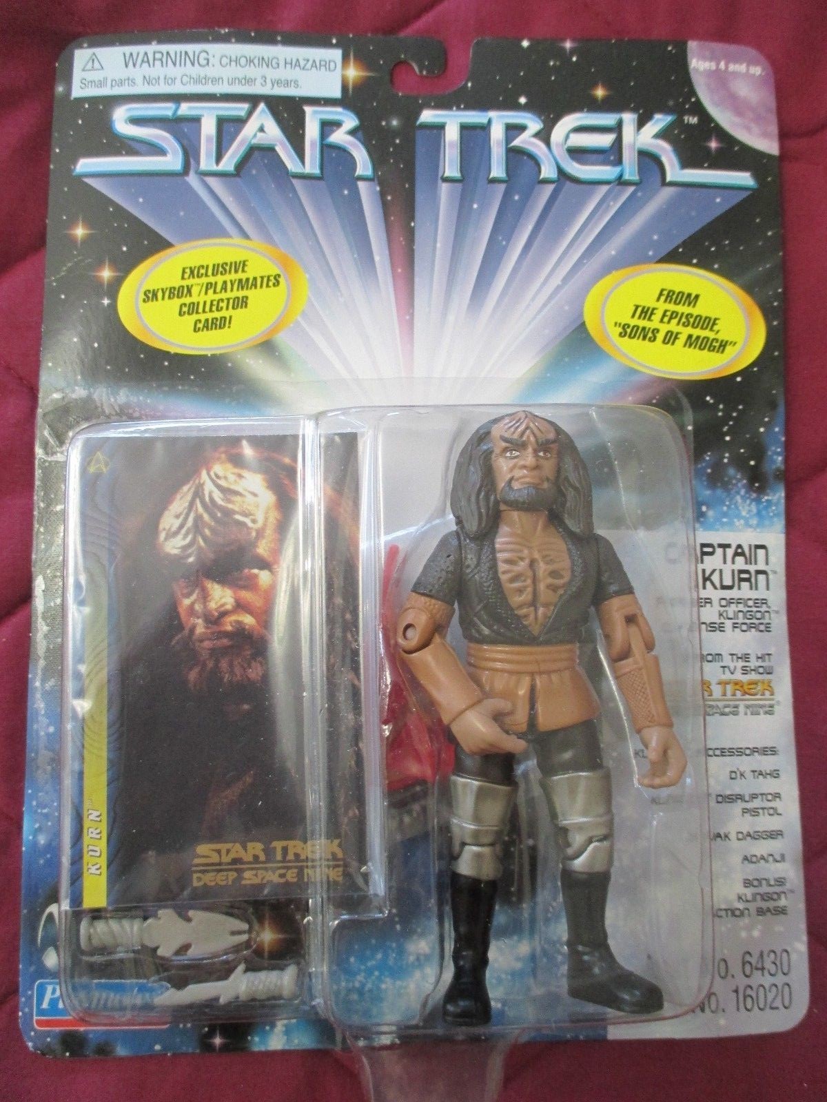 2 STAR TREK FIGURES DS9 CAPTAIN BENJAMIN SISKO & CAPTAIN KURN W/ COLLECTOR CARD