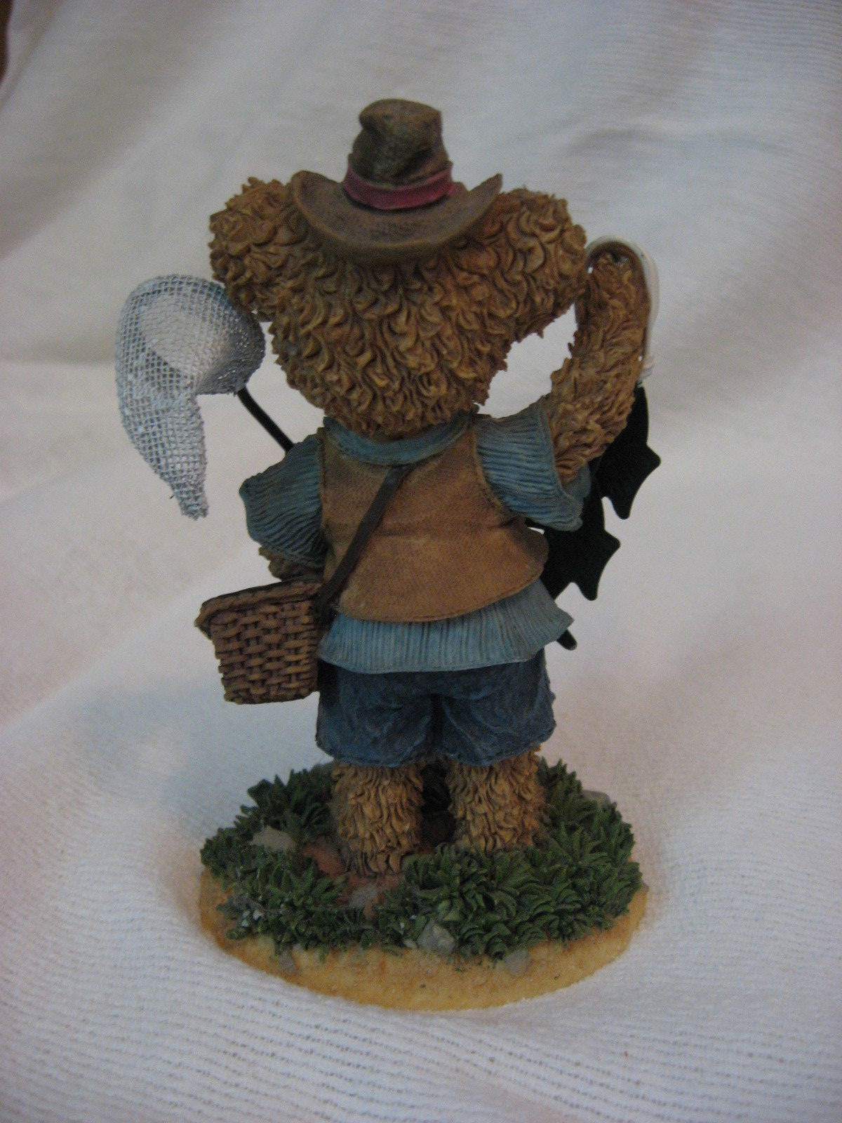 GREAT KUDDLES KORNER FIGURINE  JUNE   11832