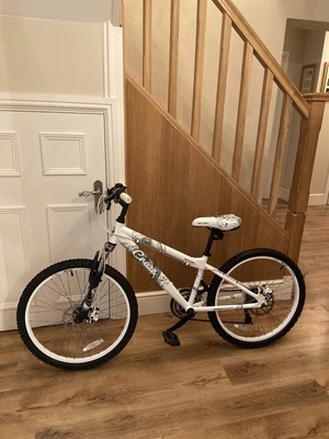 apollo craze junior mountain bike
