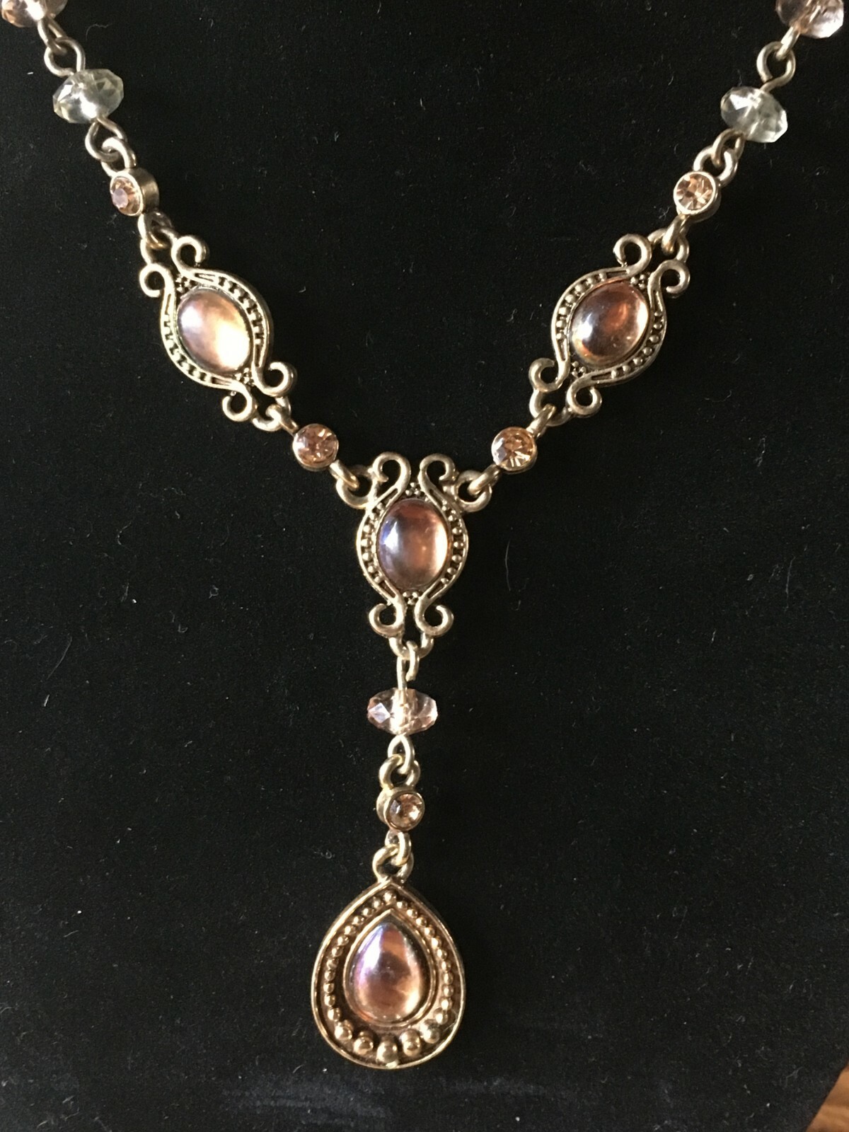 Vintage Avon SH Signed Faux Amber Teardrop Filigree Goldtone Vintage Avon SH Signed Faux Amber Teardrop Filigree Goldtone