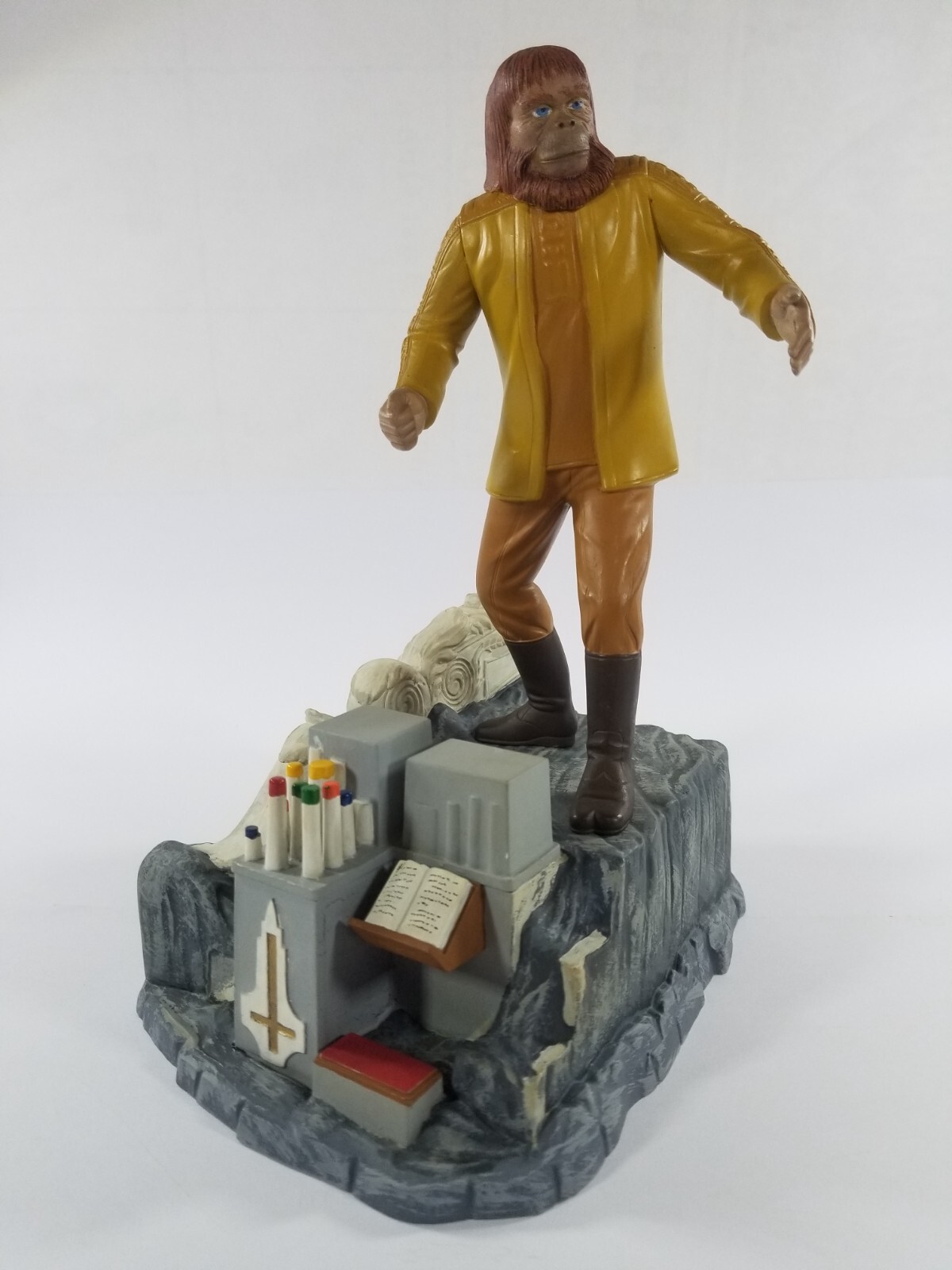 ADDAR 1973 MODEL KIT THE PLANET OF THE APES DOCTOR ZAIUS