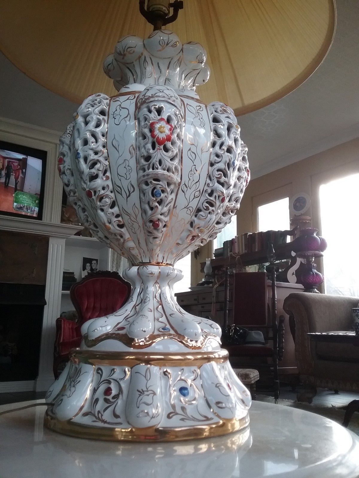 Capodiamonte Italian Lamp  W Shade Hand Painted * Beautiful *Large