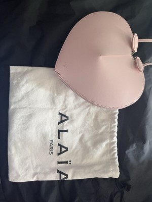 ALAIA Le Coeur Crossbody Bag in Lux Leather light pink