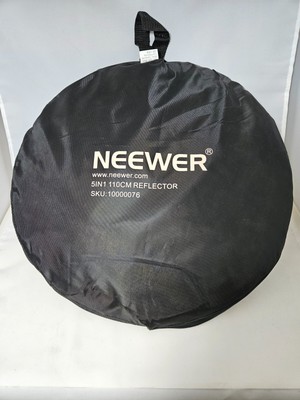 Neewer Photography two sided Light Reflector 110 cm / 43 inch