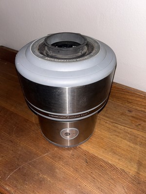 Insinkerator Evolution Excel Garbage Disposal - 1 HP (78234) NEVER INSTALLED