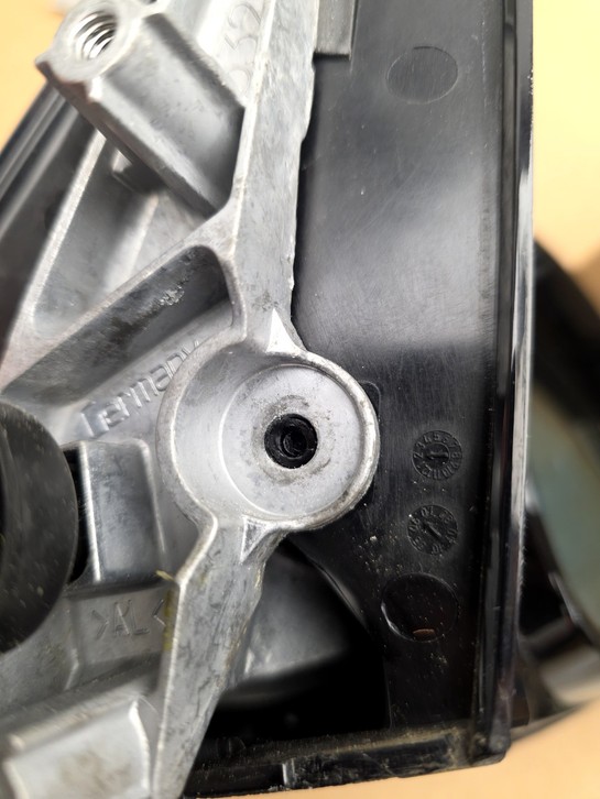 BMW E90 325xi 05-09 Spiegel Aussenspiegel Rechts A22 BMW E90 325xi 05-09 13.04.2007 8046434 51168046434 gebraucht Vorschau 5