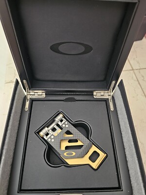 Limited Edition Oakley Carbon Fiber / Gold Money Clip ''Rare''