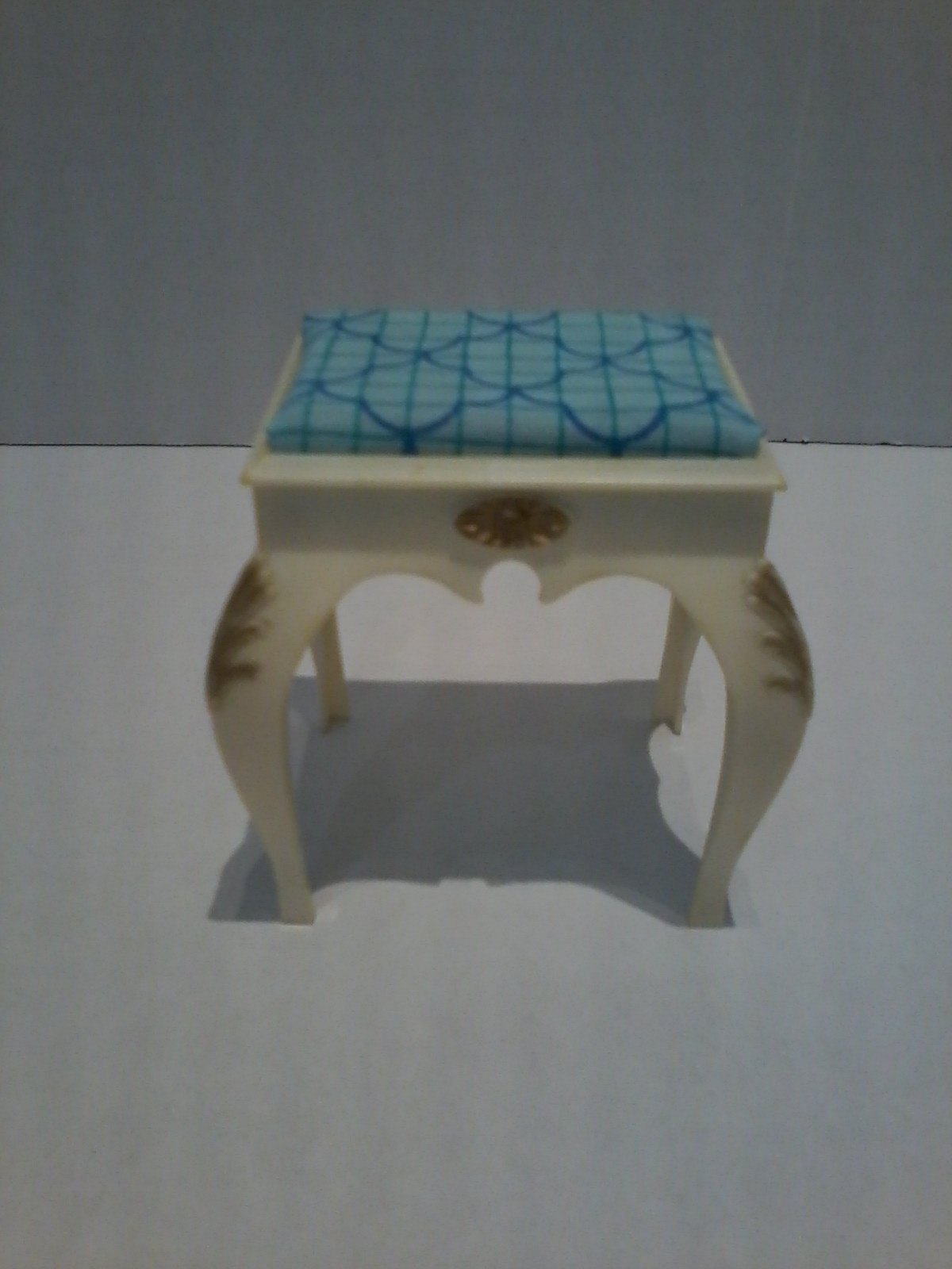 Vintage Sindy Doll Vanity Stool/Bench