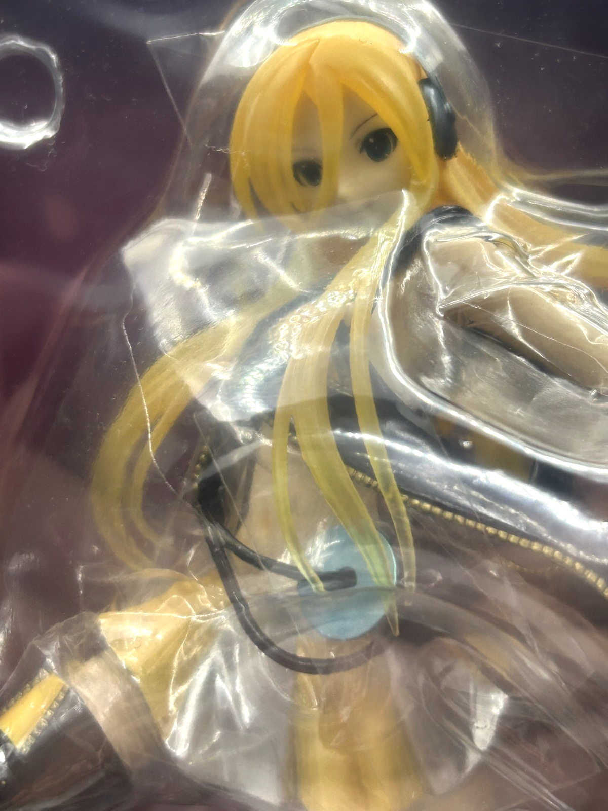 Lily from anim.o.v.e 1/8 Scale PVC Figure Vocaloid 2012 Phat