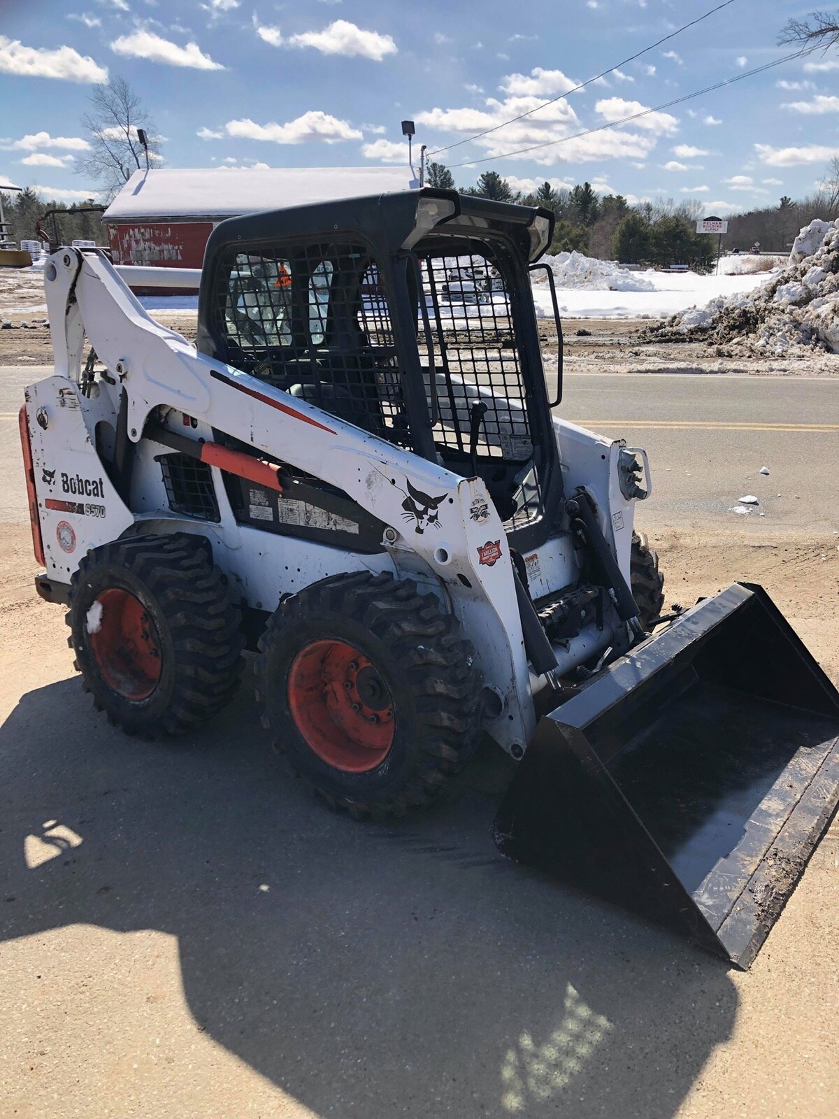 2015 Bobcat S570 Skid Steer Loader Bucket New Rubber Tires Diesel
