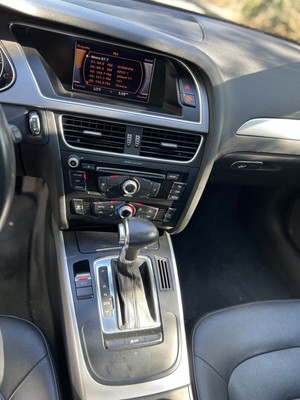 image 4 of interior