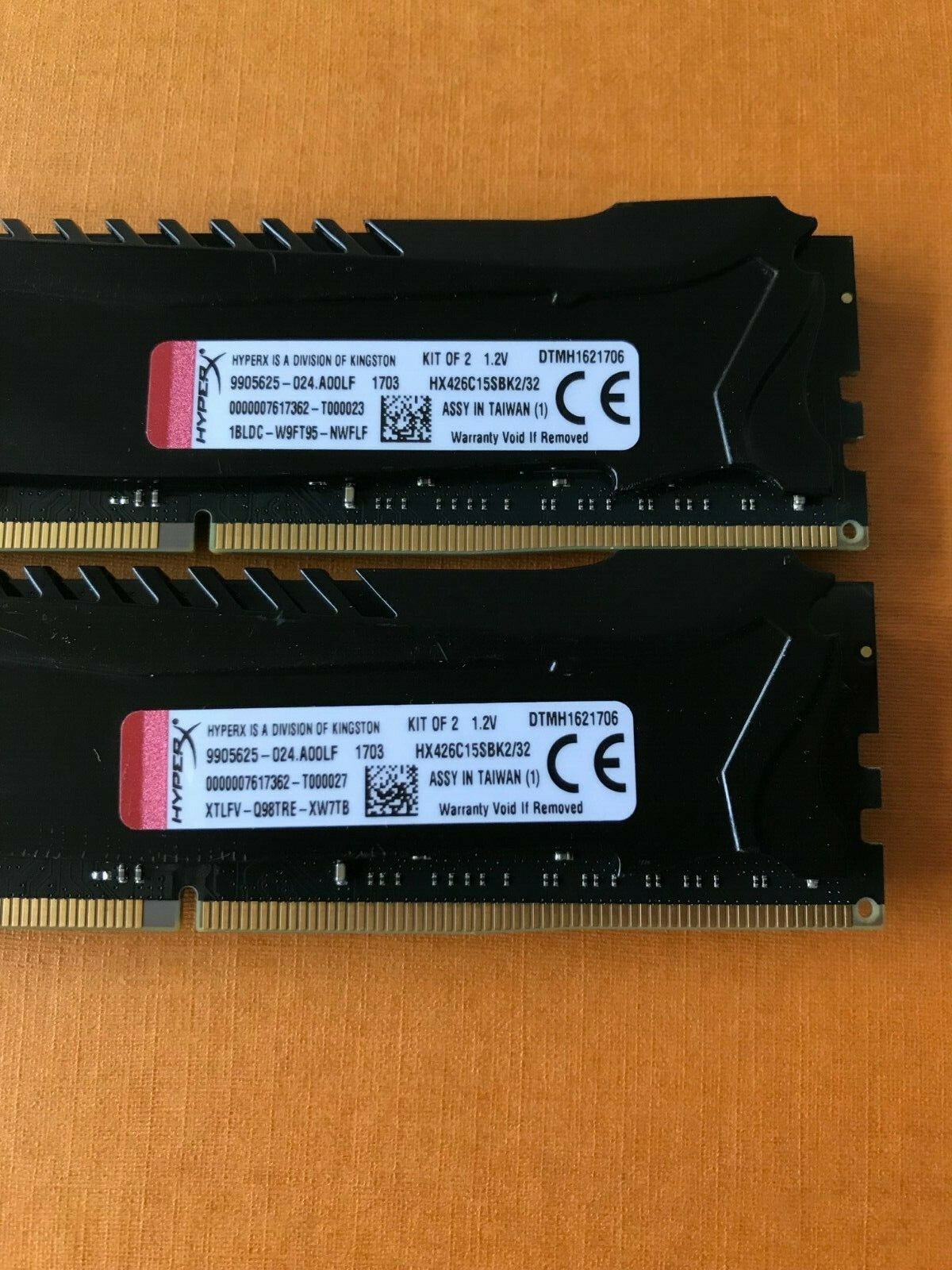 Kingston HyperX Savage 32GB (2x16GB) DDR4-2666 CL15 288-Pin DIMM Kit