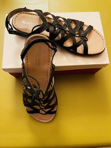 NATURALIZER WOMEN'S WHIMSY BLACK LEATHER SNAKE PATTERN SLINGBACK SANDALS Sz 9.5M