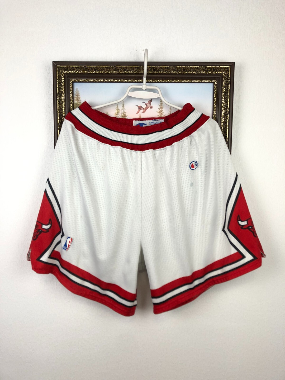 Vintage 90's Champion Chicago Bulls NBA Shorts Mens White