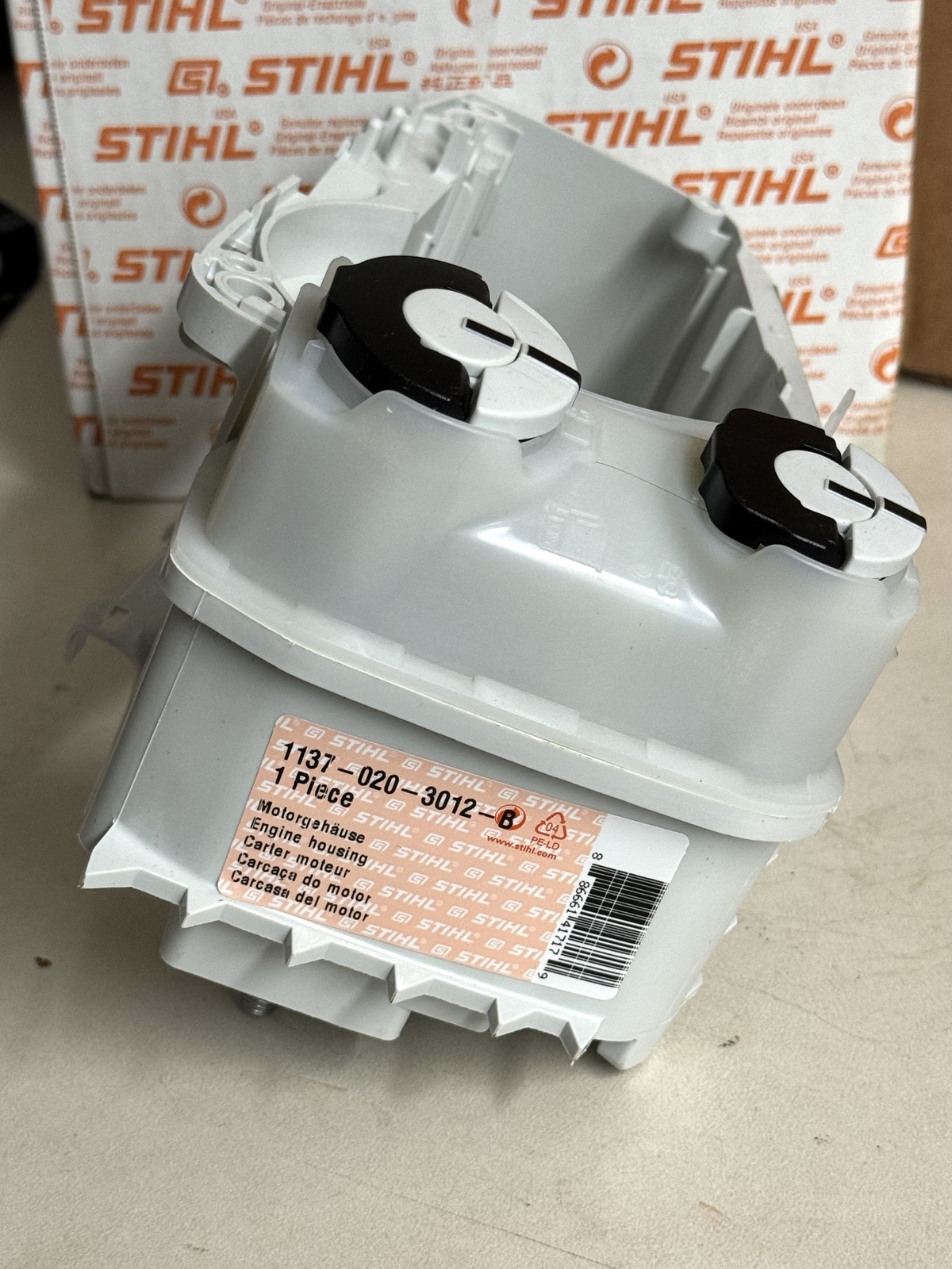 STIHL OEM ENGINE HOUSING 1137 020 3012 B MS193T MS194T MS 193 194 T GENUINE - Picture 2 of 5