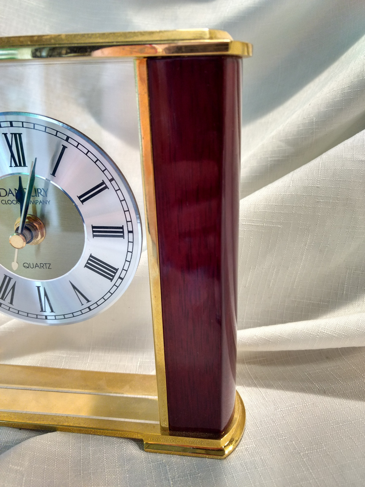 Danbury Clock Co Fancy Vintage Brass Burgandy Faux Wood Desk Quartz VTG Gold